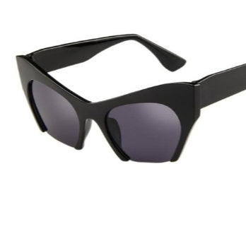 Black Gothic Sunglasses cat eye