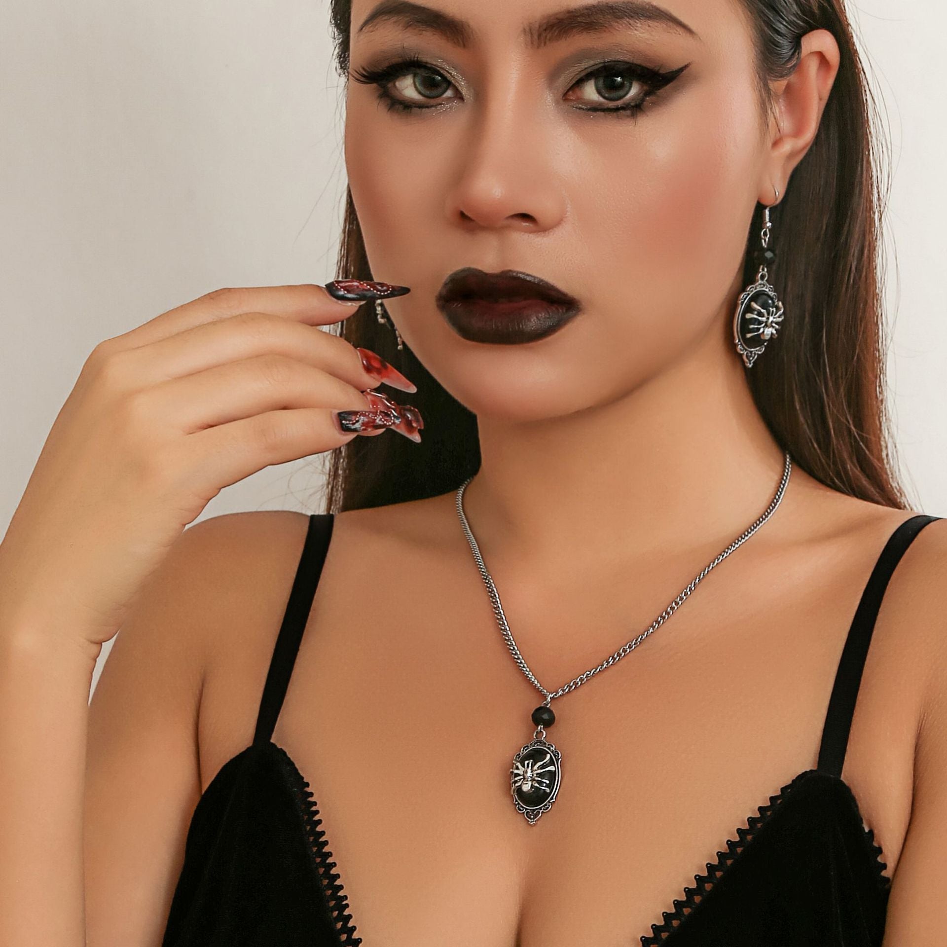 Gothic Spider Necklace and Earrings Set