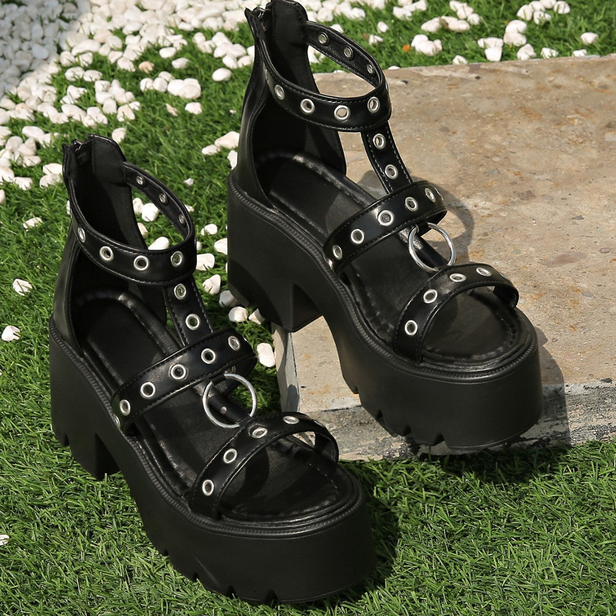 Gothic O-Ring Sandals Womens