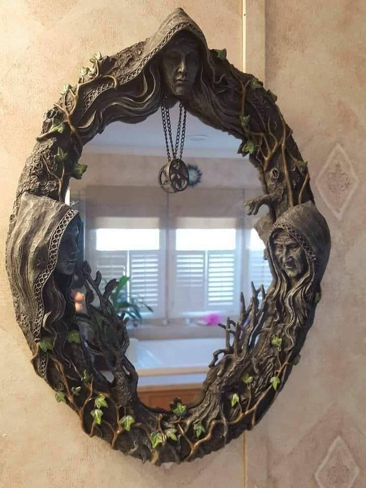 Occult Mirror