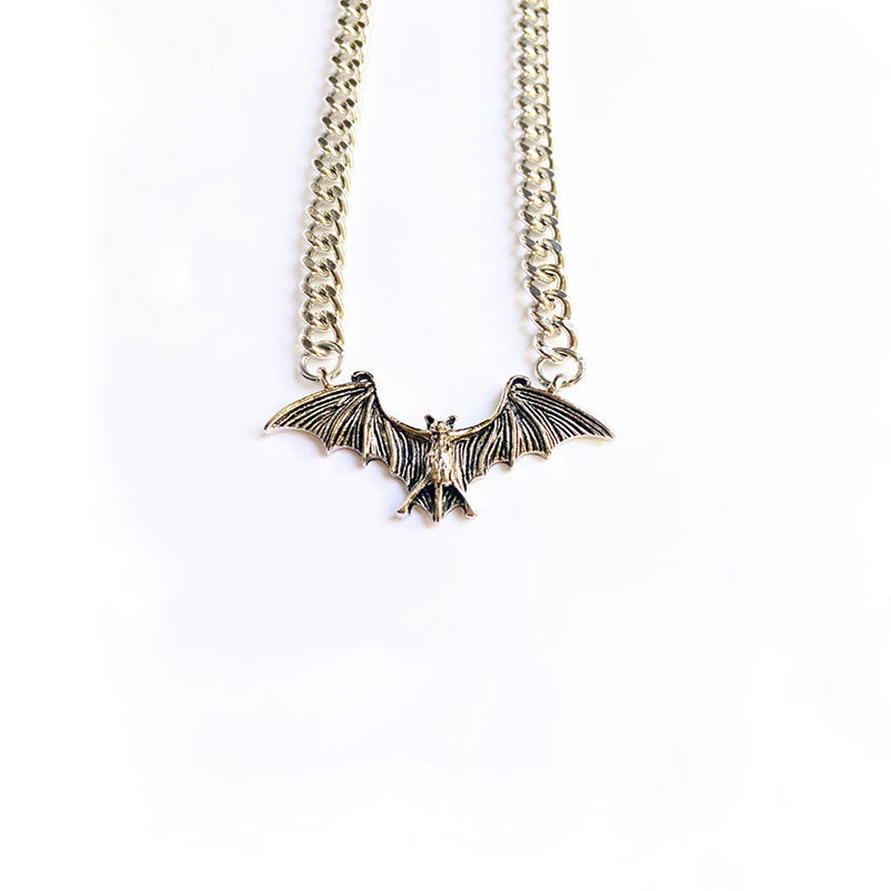 chain Realistic Silver Steel Bat Goth Necklace