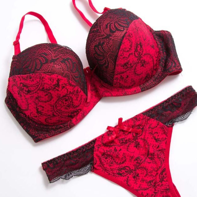 Red Gothic Underwear Set