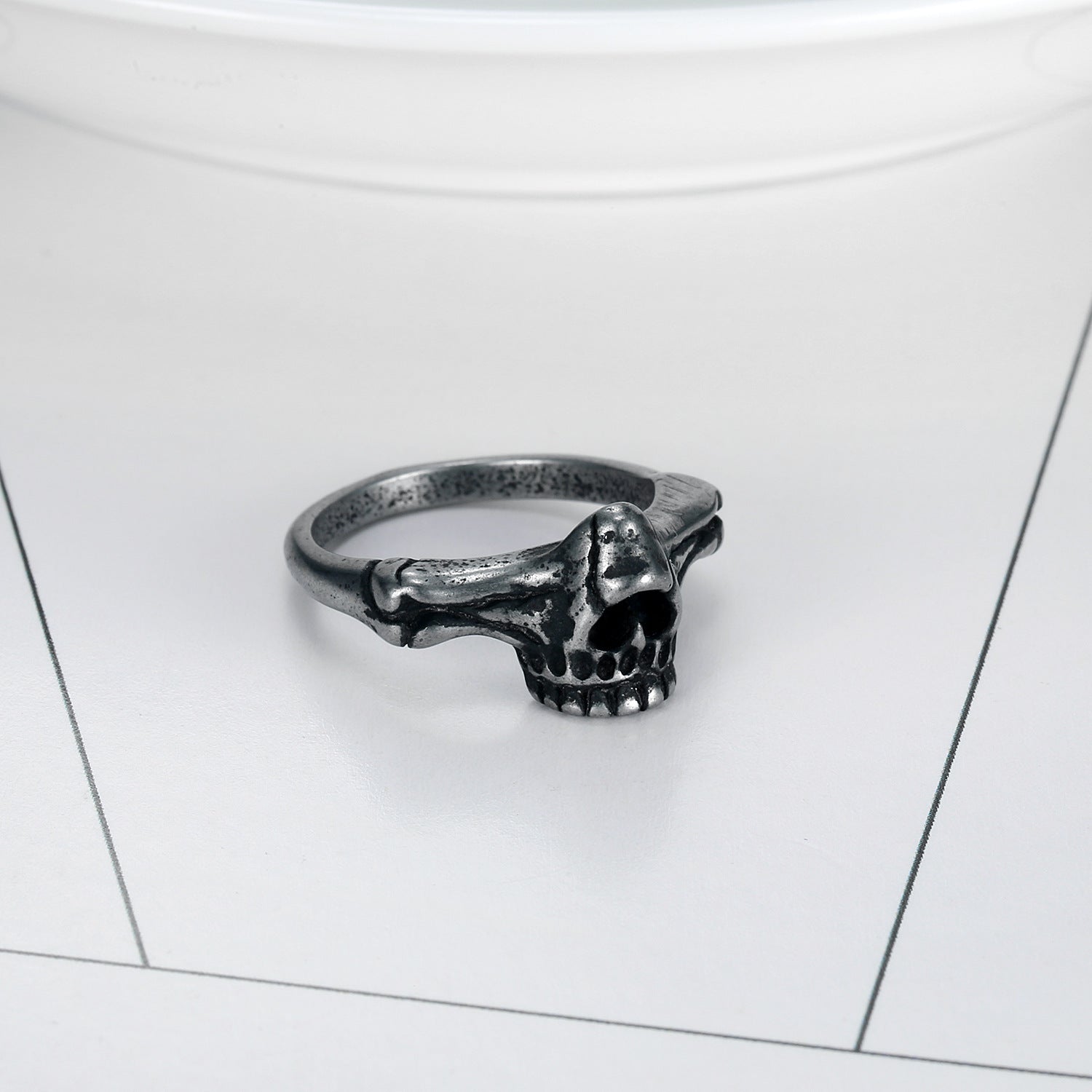 Small Skull Ring - Unisex Bottom Teeth Skull Ring
