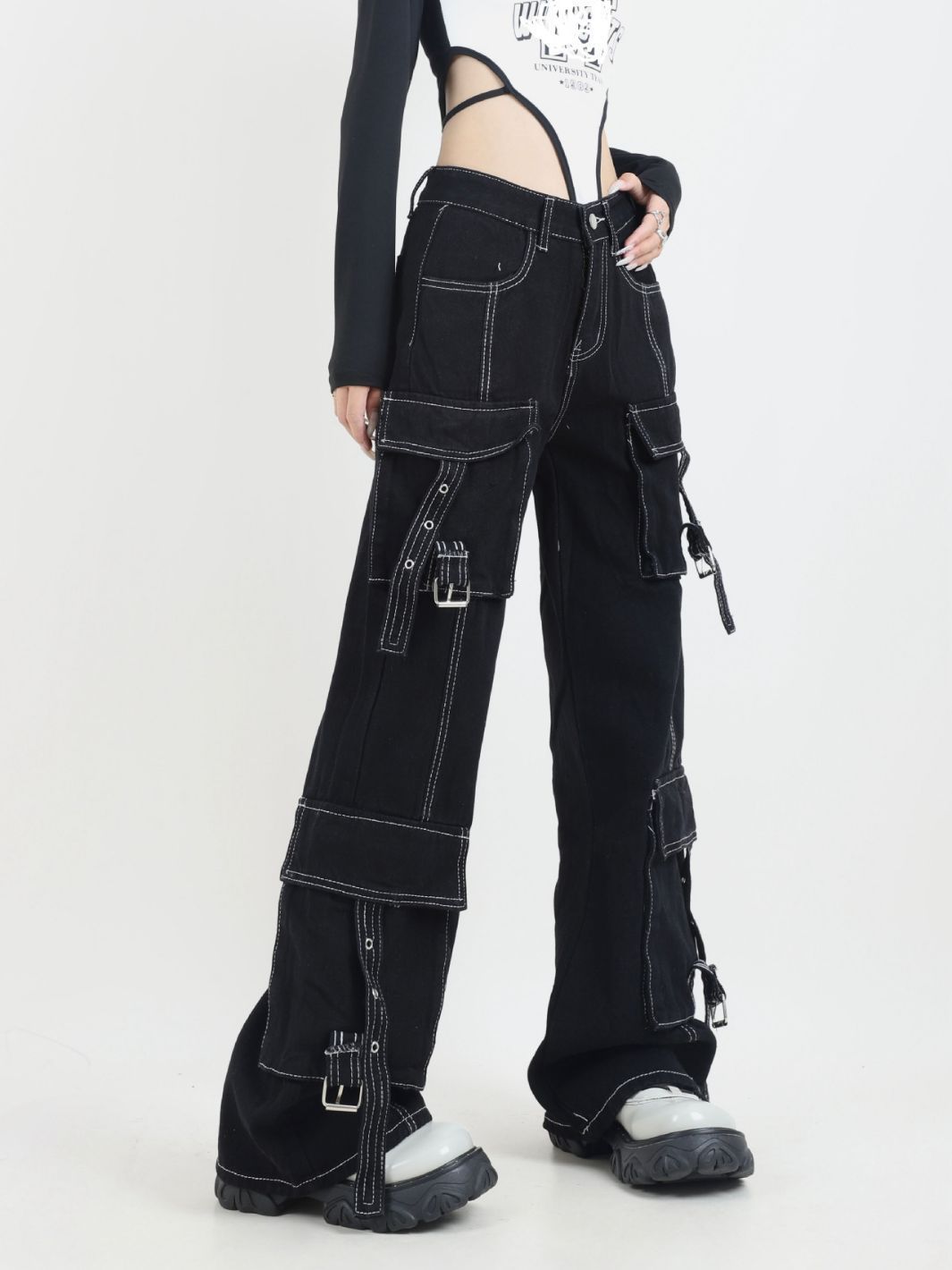 alternative Black Multi-Pocket Oversized Jeans for Women