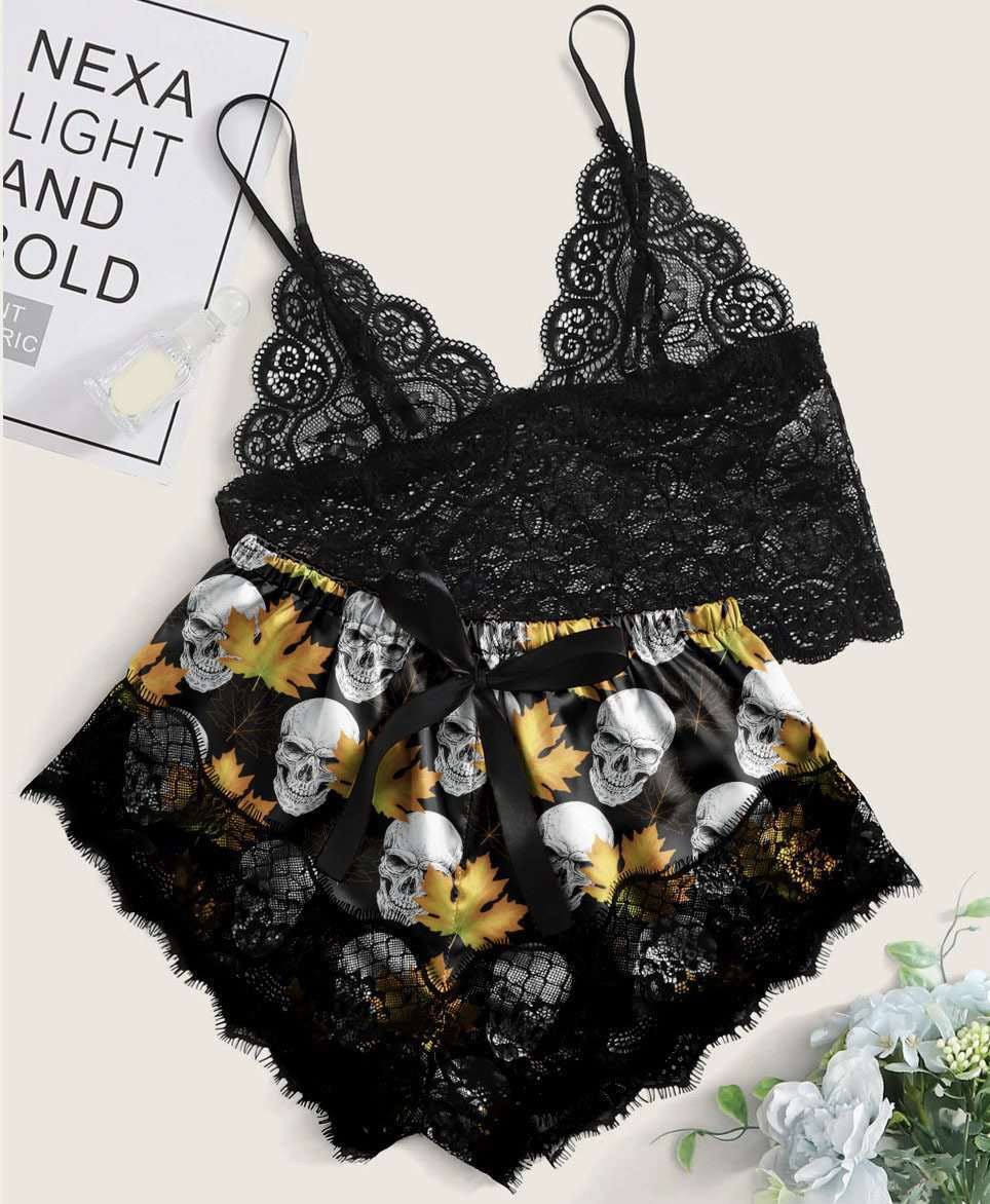 short Sexy Gothic Pyjama Set with Skulls and Autumn Leaves