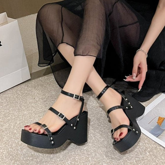 strappy Black High Platform Sandals