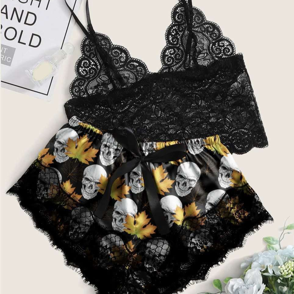 black Sexy Gothic Pyjama Set with Skulls and Autumn Leaves