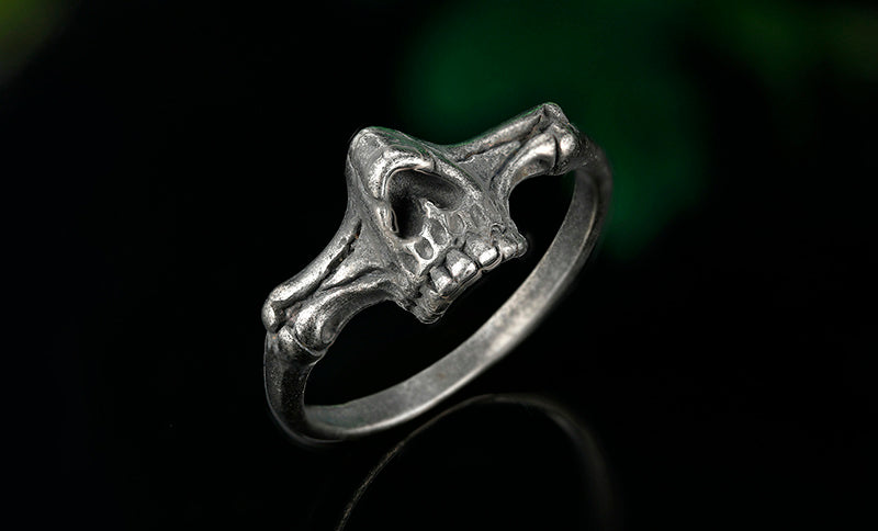 tiny Skull Ring - Unisex Bottom Teeth Skull Ring