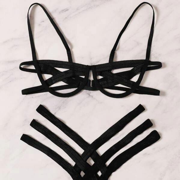 Strappy Alt Black Cut Out Lingerie Set