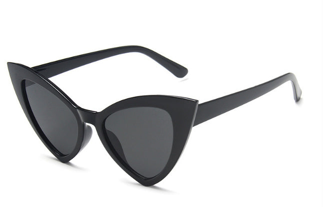 black Vintage Goth Cat Eye Sunglasses